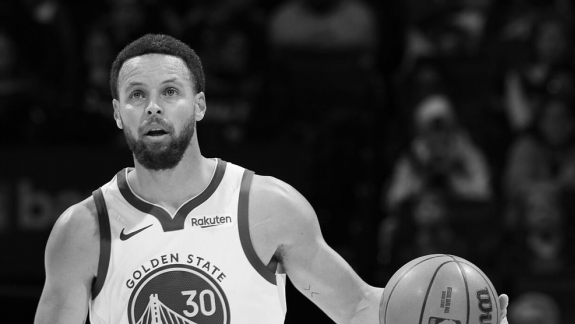 Curry teve a chance de assinar e fez outra coisa