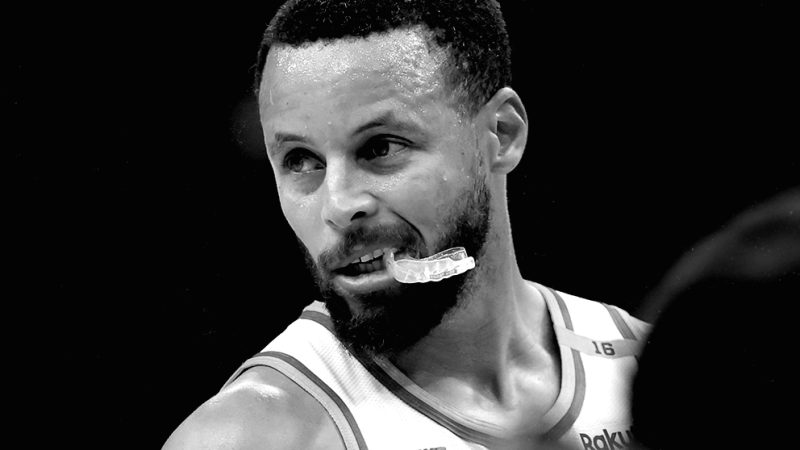 Stephen Curry no banco: entenda a estratégia do Warriors