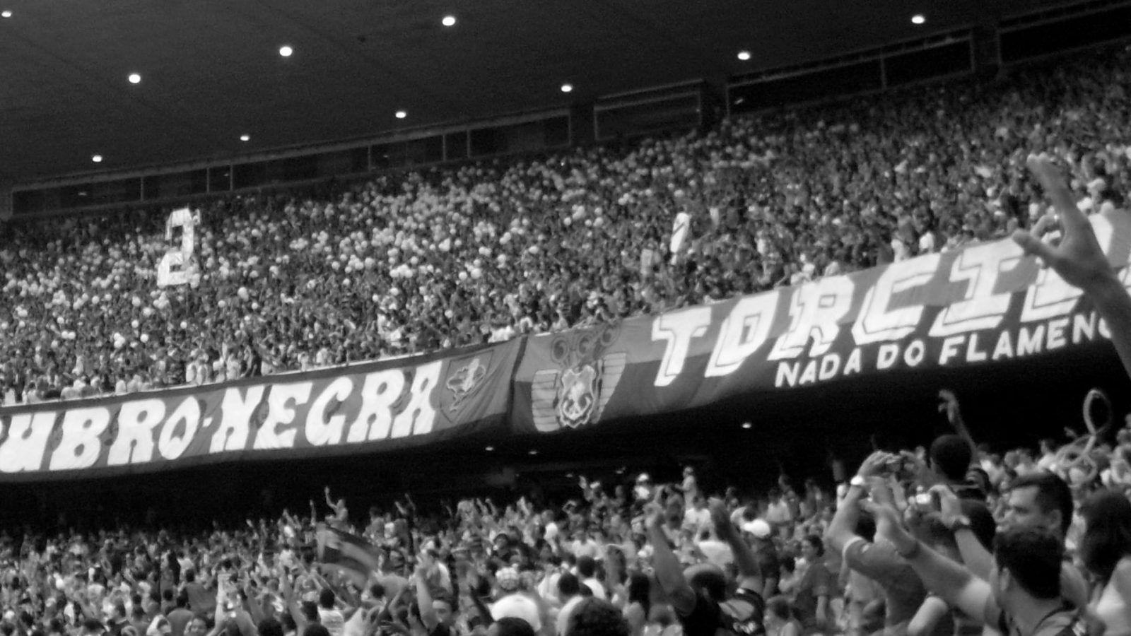 Torcida do Flamengo em La Plata: o que a polícia exige