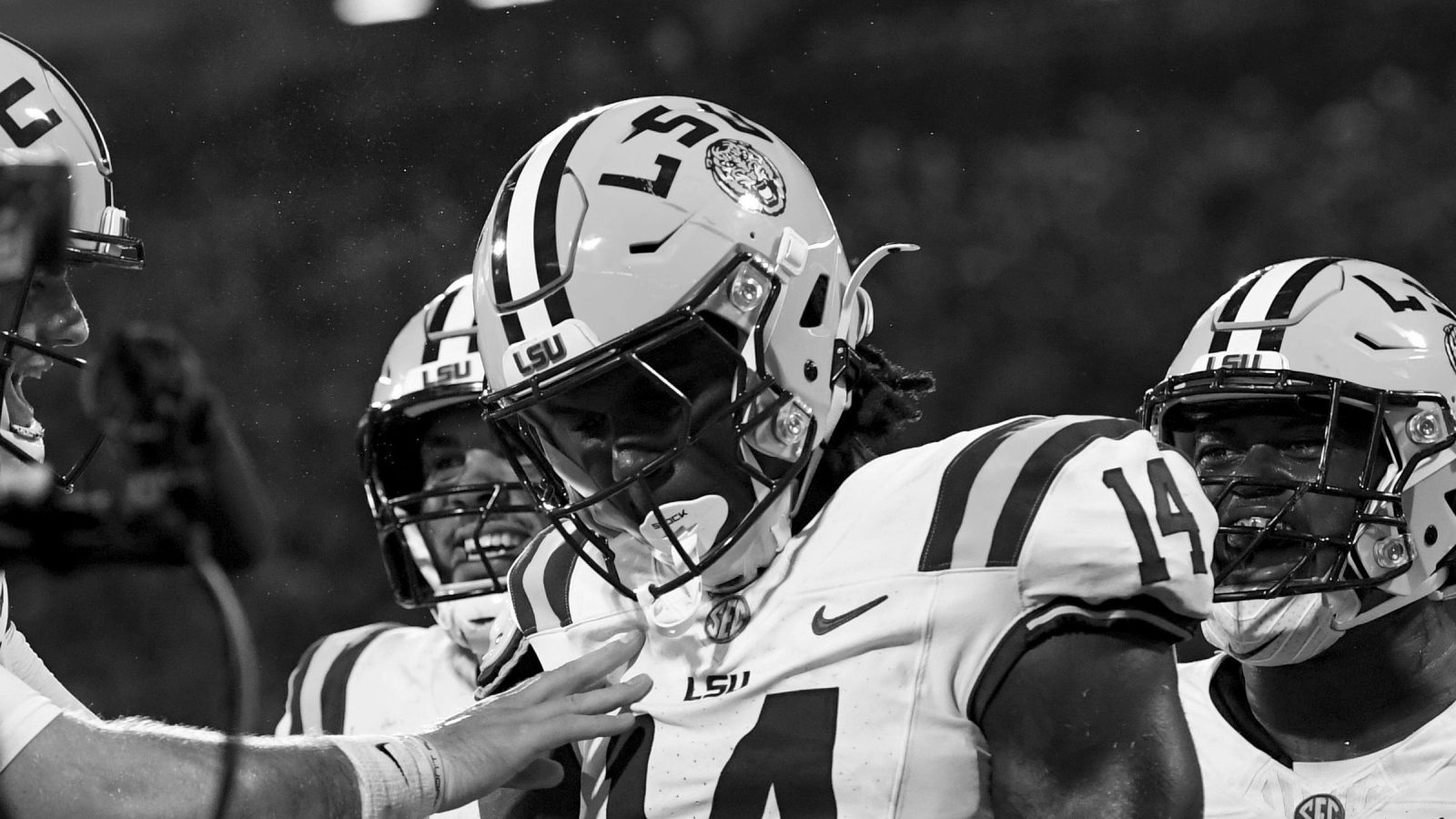 Quem são os jogadores de basquete do draft da NFL 2027