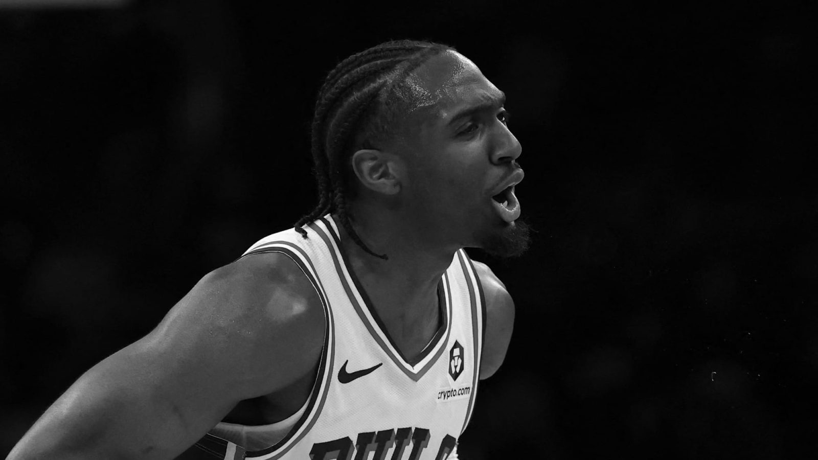 Sixers abre o camp com cinco estrelas e um banco curto