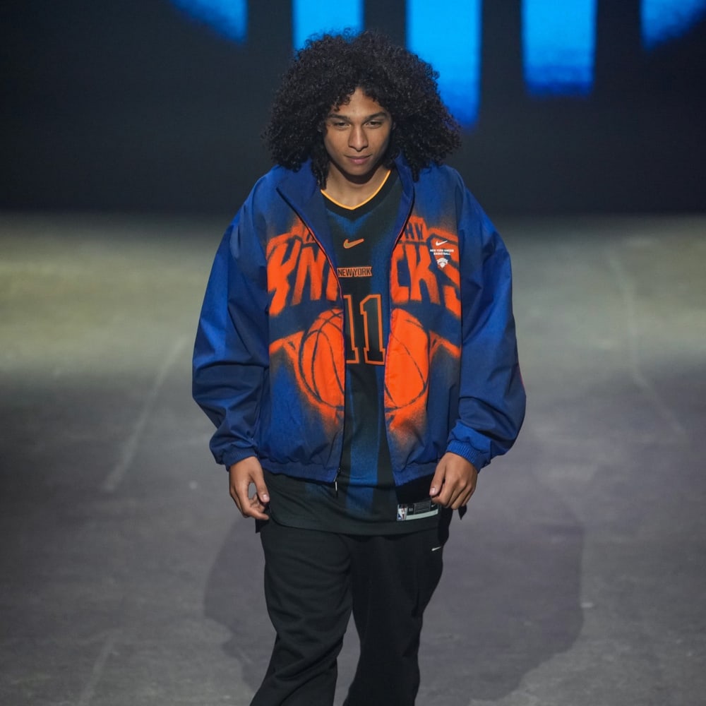 Uniforme Specter Edition do New York Knicks, o mais claro dos oito