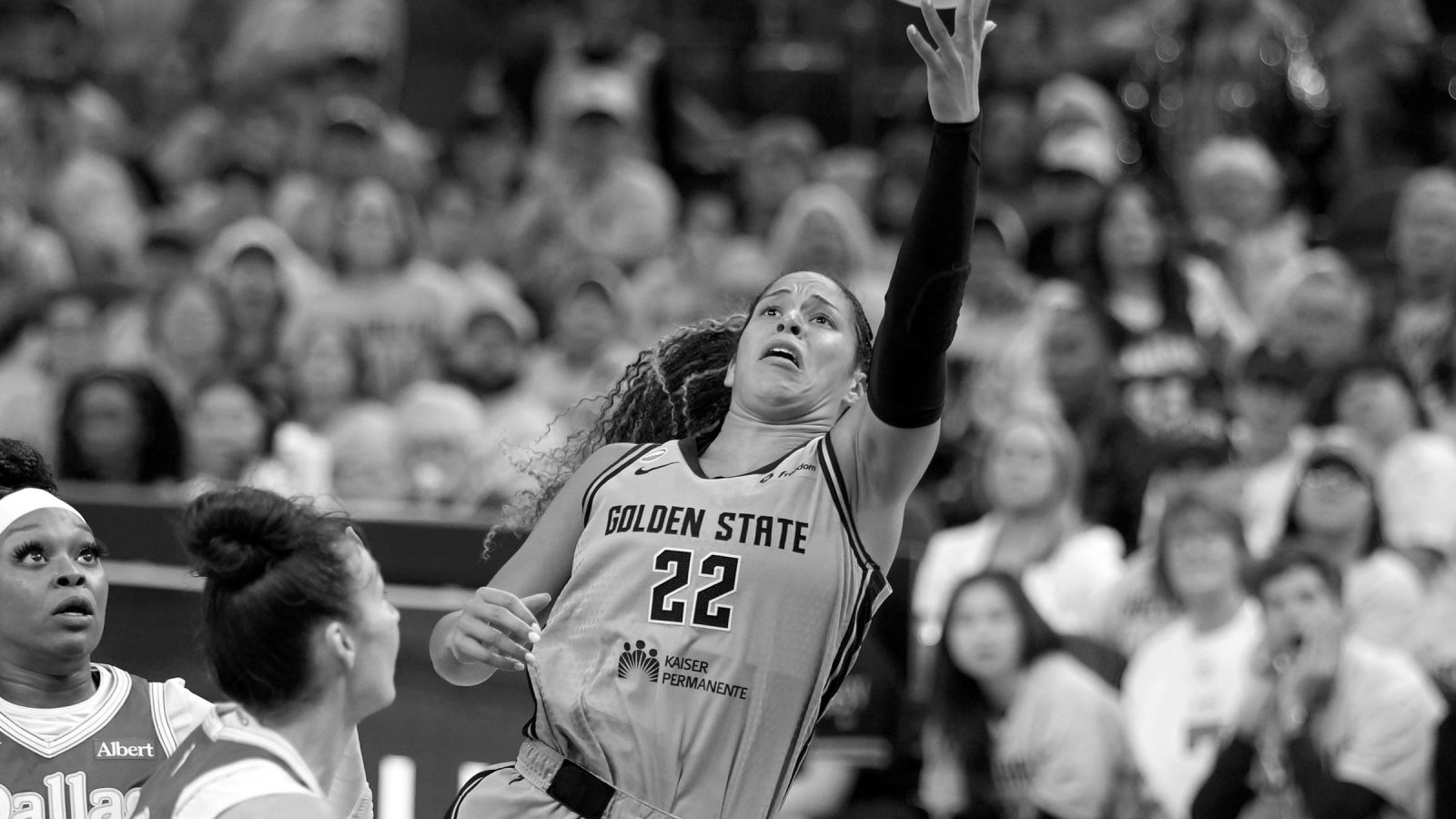 Valkyries vence o Wings e pega o Aces na semifinal da WNBA