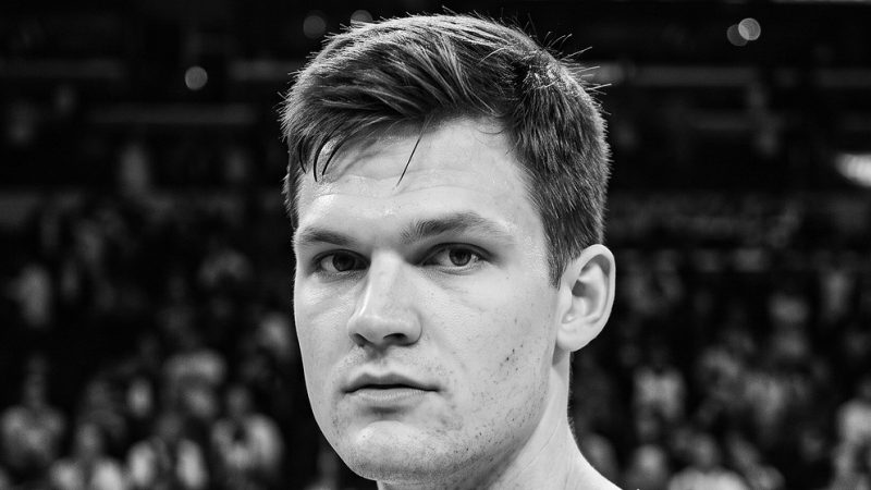 Lakers hipotecou 2031 e 2033 para ter Walker Kessler